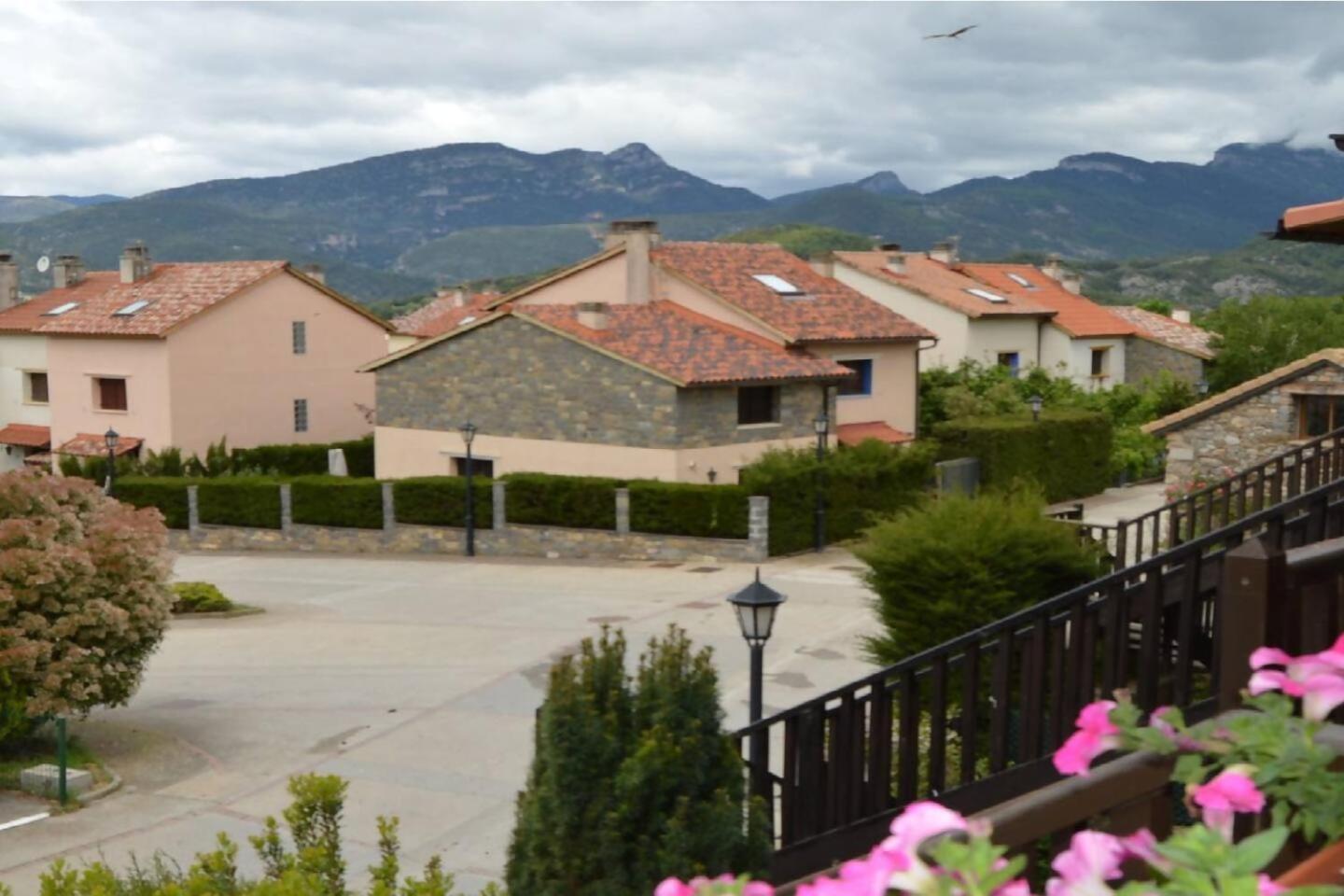 Duplex La Valle Ordesaainsa Laspuña Eksteriør bilde