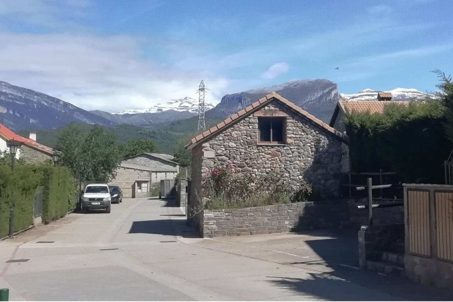 Duplex La Valle Ordesaainsa Laspuña Eksteriør bilde