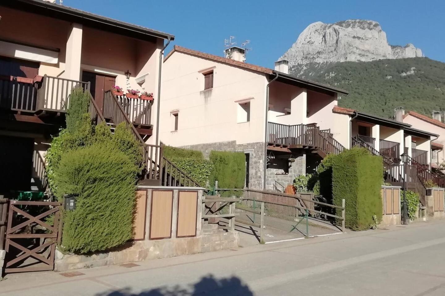 Duplex La Valle Ordesaainsa Laspuña Eksteriør bilde